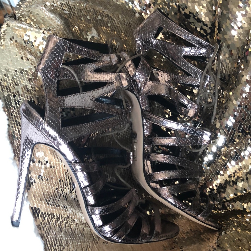 TopShop NEW never worn metallic snakeskin heels